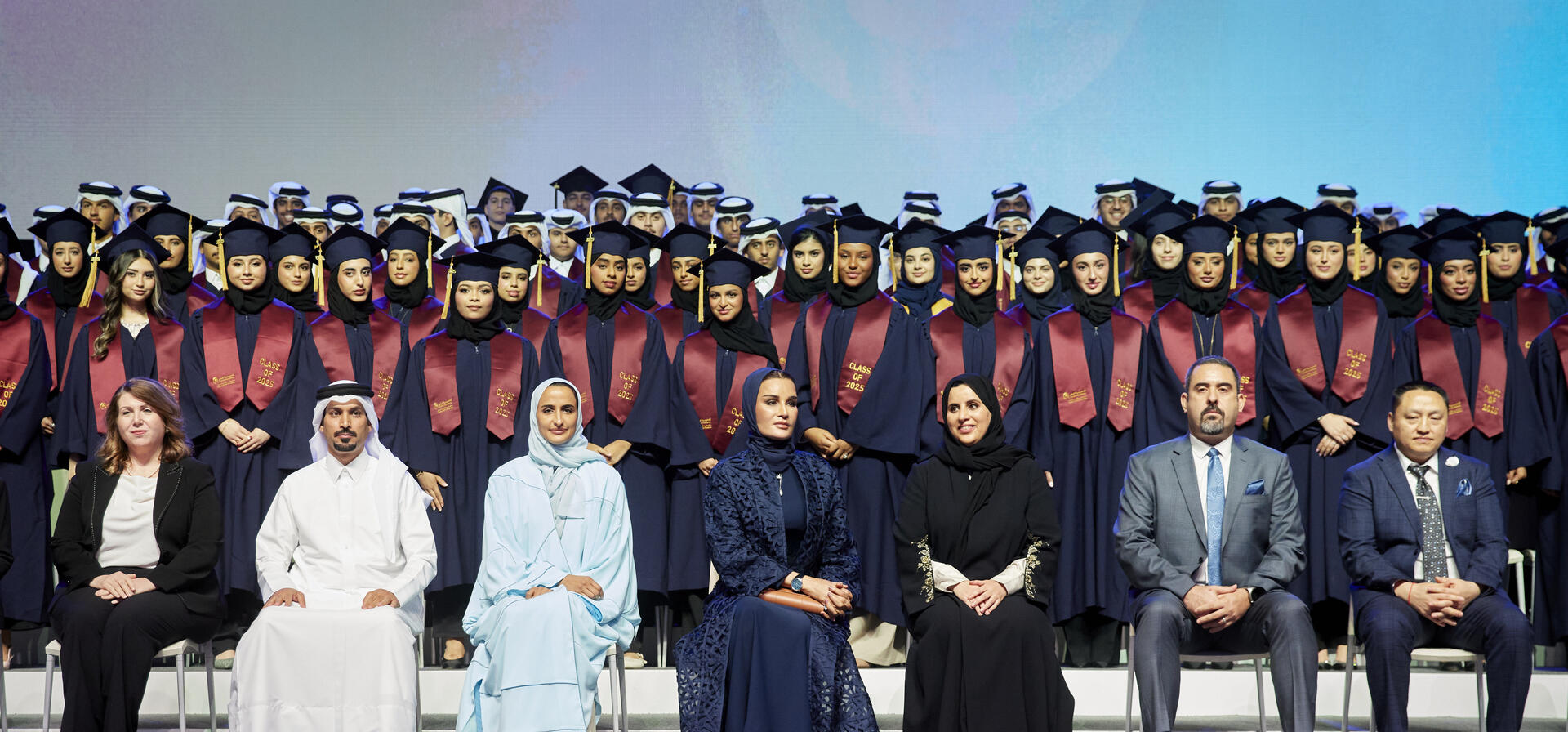 صاحبة السمو الشيخة موزا بنت ناصر تشهد حفل تكريم مدارس مؤسسة قطر 2025